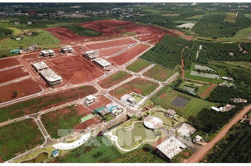 Đo giải phóng mặt bằng trường mầm non Quang Minh B, huyện Mê Linh